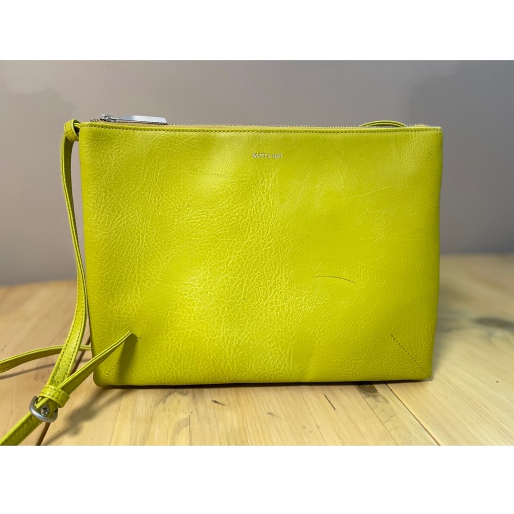 𝐌𝐀𝐓𝐓 & 𝐍𝐀𝐓- shoulder carry & crossbody purse